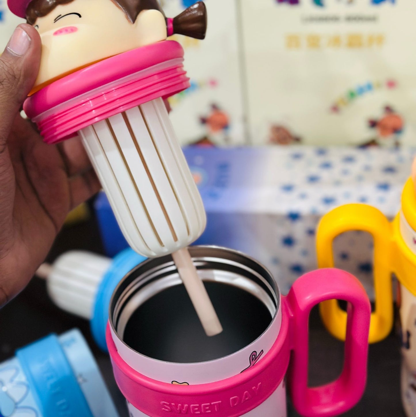 Crayon Shinchan Insulated Sipper, Stainless Steel, (800ml)